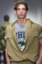 ホワイトマウンテニアリング 2025年春夏コレクション - 機能性とデザイン性の交錯｜写真19