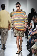 ホワイトマウンテニアリング 2025年春夏コレクション - 機能性とデザイン性の交錯｜写真27