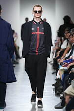 ホワイトマウンテニアリング 2025年春夏コレクション - 機能性とデザイン性の交錯｜写真41