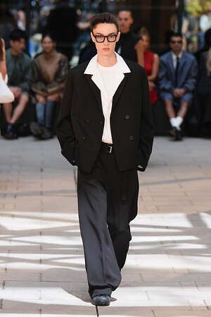 sacai 2025年春夏コレクション - 対比が織りなすダイナミズム｜写真22