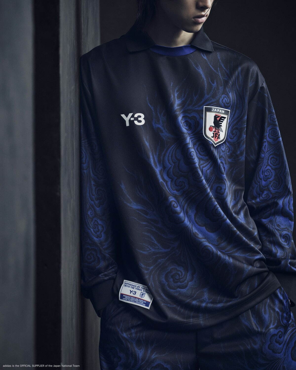 Y-3×サッカー日本代表“炎”テーマのユニフォーム、ホームはダークネイビー＆アウェイは白を基調に｜写真65