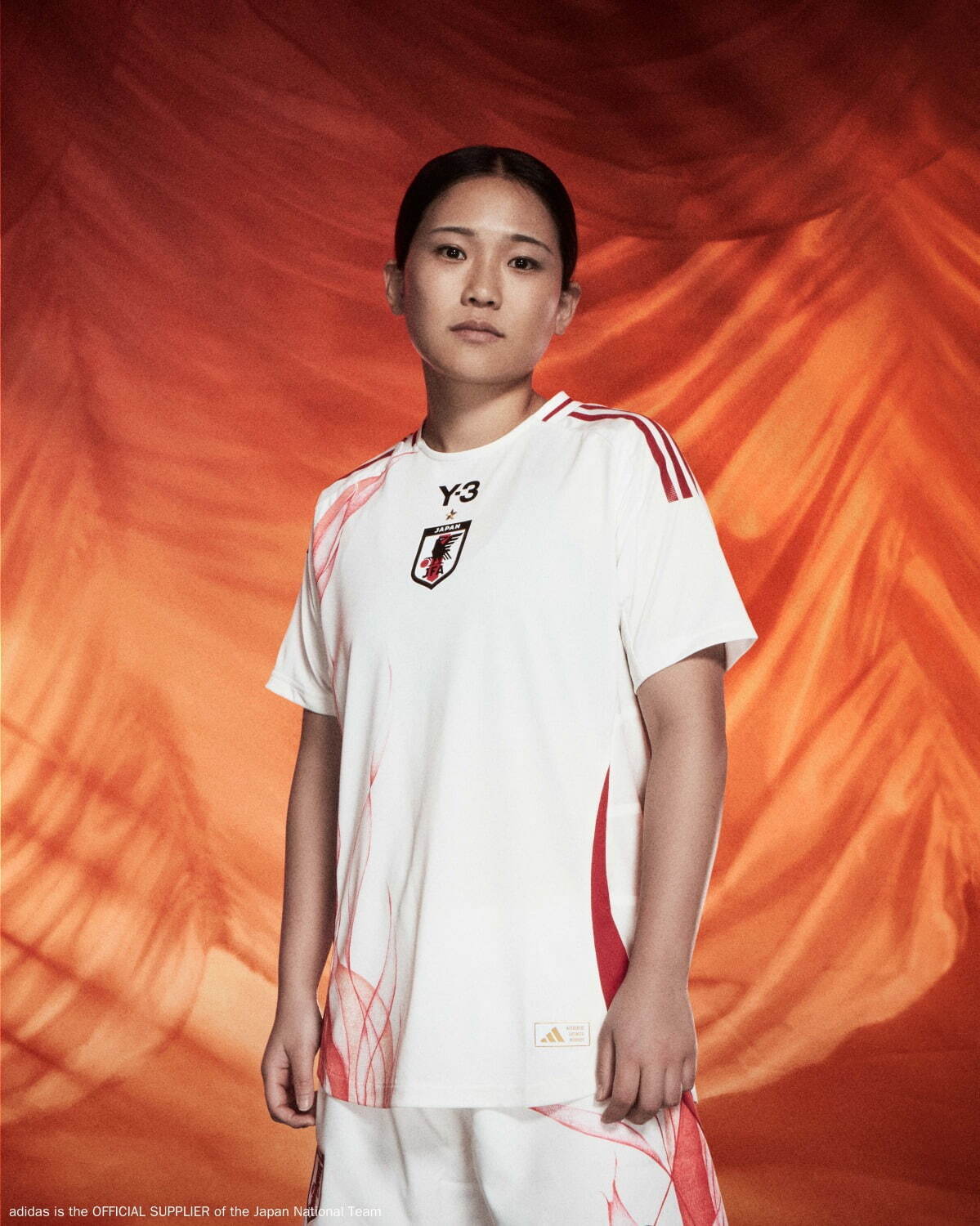 Y-3×サッカー日本代表“炎”テーマのユニフォーム、ホームはダークネイビー＆アウェイは白を基調に｜写真9
