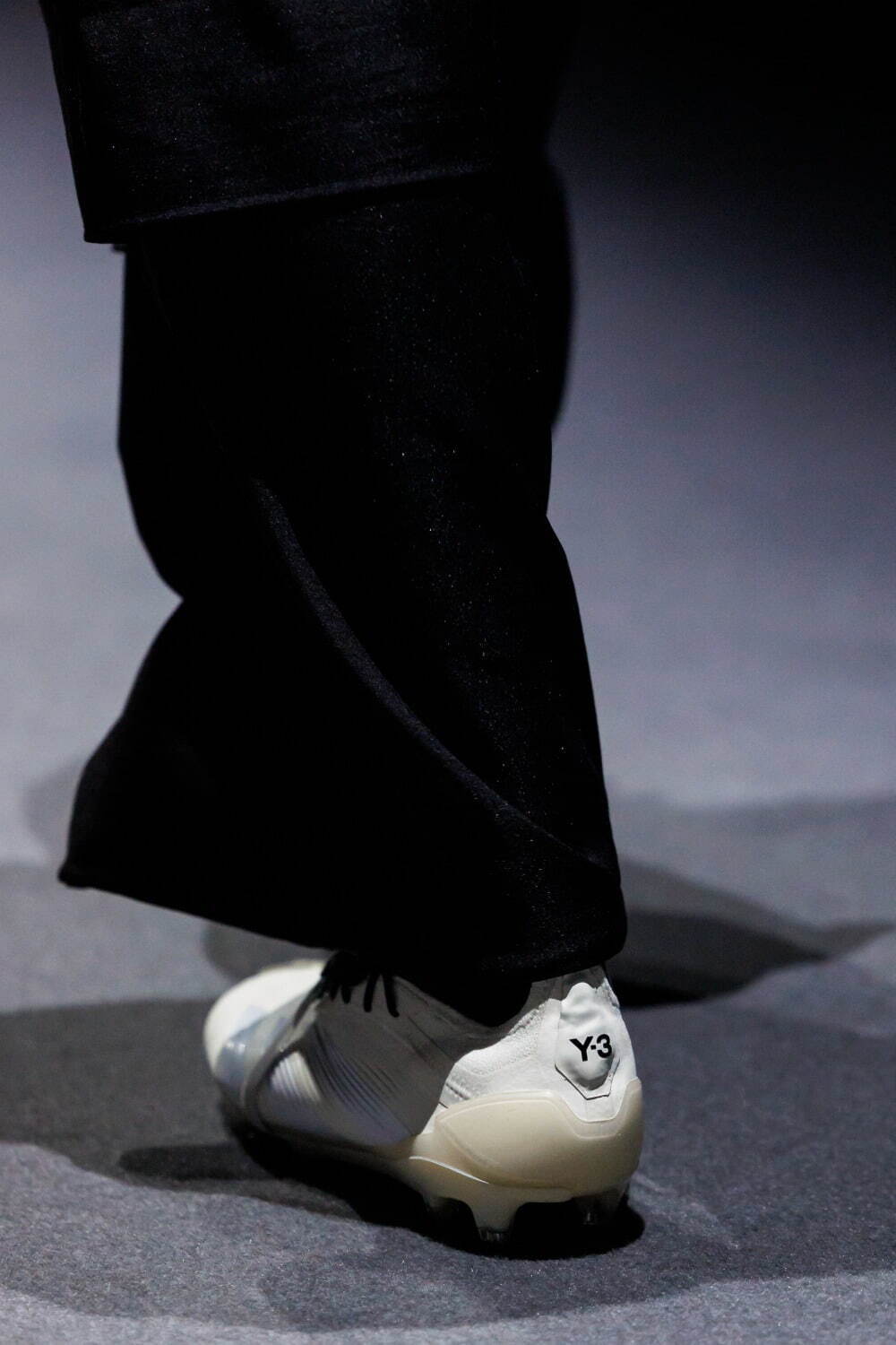 Y-3×サッカー日本代表“炎”テーマのユニフォーム、ホームはダークネイビー＆アウェイは白を基調に｜写真46