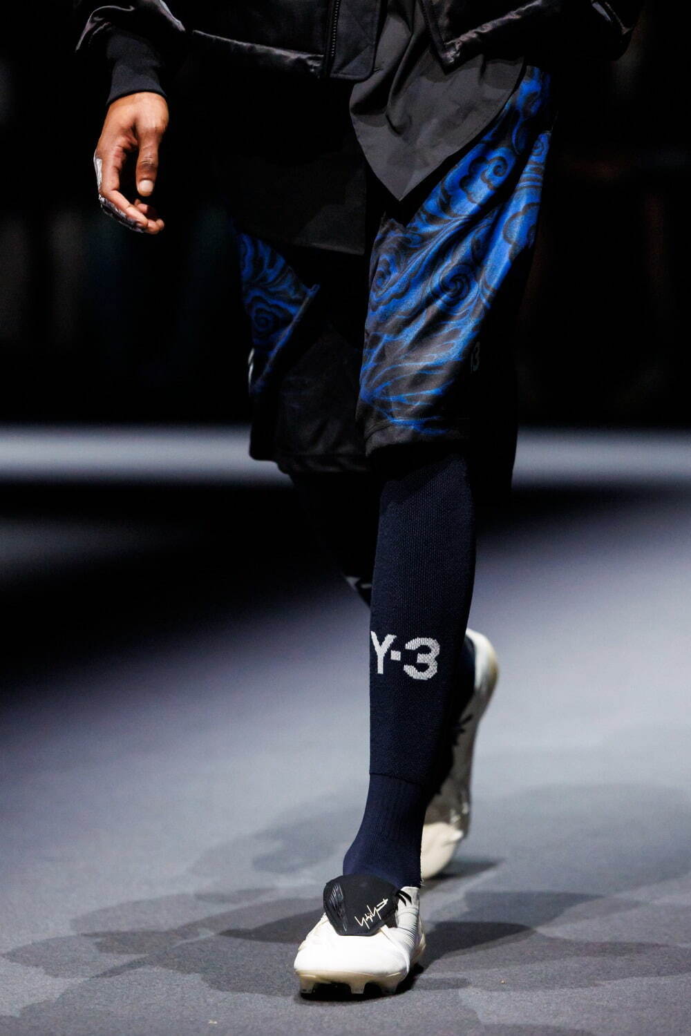 Y-3×サッカー日本代表“炎”テーマのユニフォーム、ホームはダークネイビー＆アウェイは白を基調に｜写真49