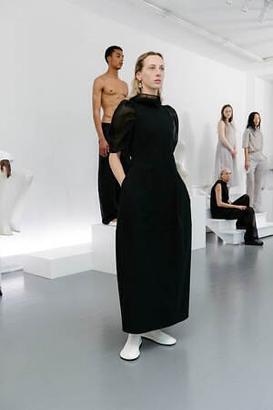 アモーメント(AMOMENTO) 2025年リゾートウィメンズ&メンズコレクション  - 写真11