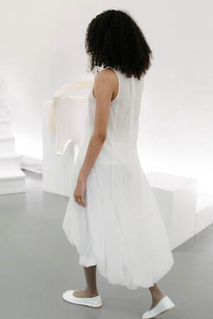 アモーメント(AMOMENTO) 2025年リゾートウィメンズ&メンズコレクション  - 写真22