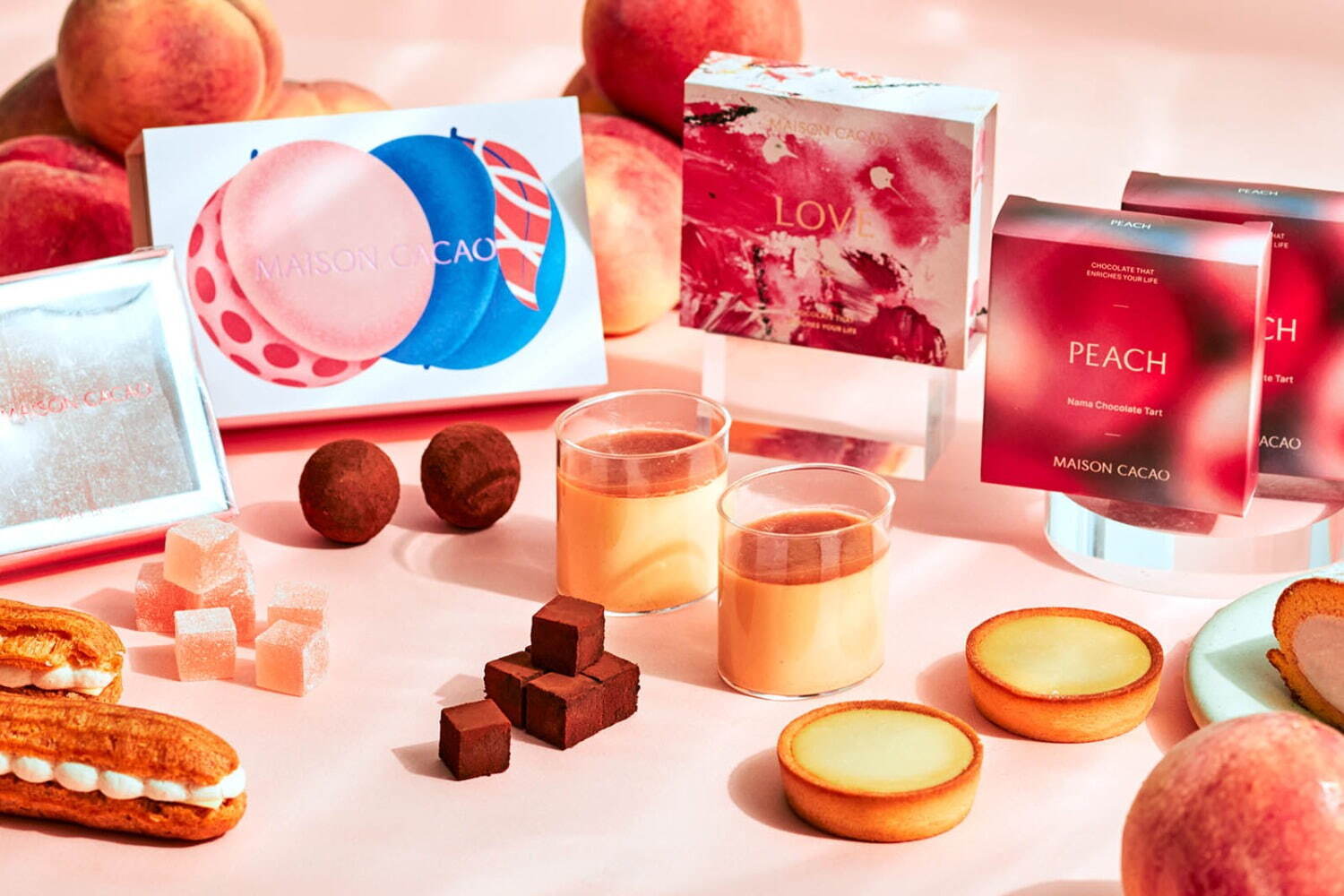 メゾンカカオから旬の白桃を使った限定チョコレートスイーツ、タルトやケーキなど全8種