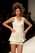 英国の大御所ポール コステロの最新コレクション - 2011年春夏 ロンドン・ファッション・ウィーク｜写真15