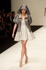 英国の大御所ポール コステロの最新コレクション - 2011年春夏 ロンドン・ファッション・ウィーク｜写真27