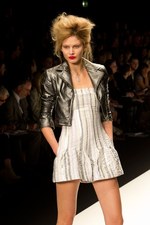 英国の大御所ポール コステロの最新コレクション - 2011年春夏 ロンドン・ファッション・ウィーク｜写真29