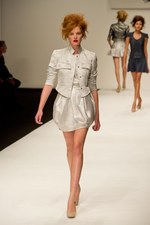 英国の大御所ポール コステロの最新コレクション - 2011年春夏 ロンドン・ファッション・ウィーク｜写真30