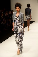 英国の大御所ポール コステロの最新コレクション - 2011年春夏 ロンドン・ファッション・ウィーク｜写真32