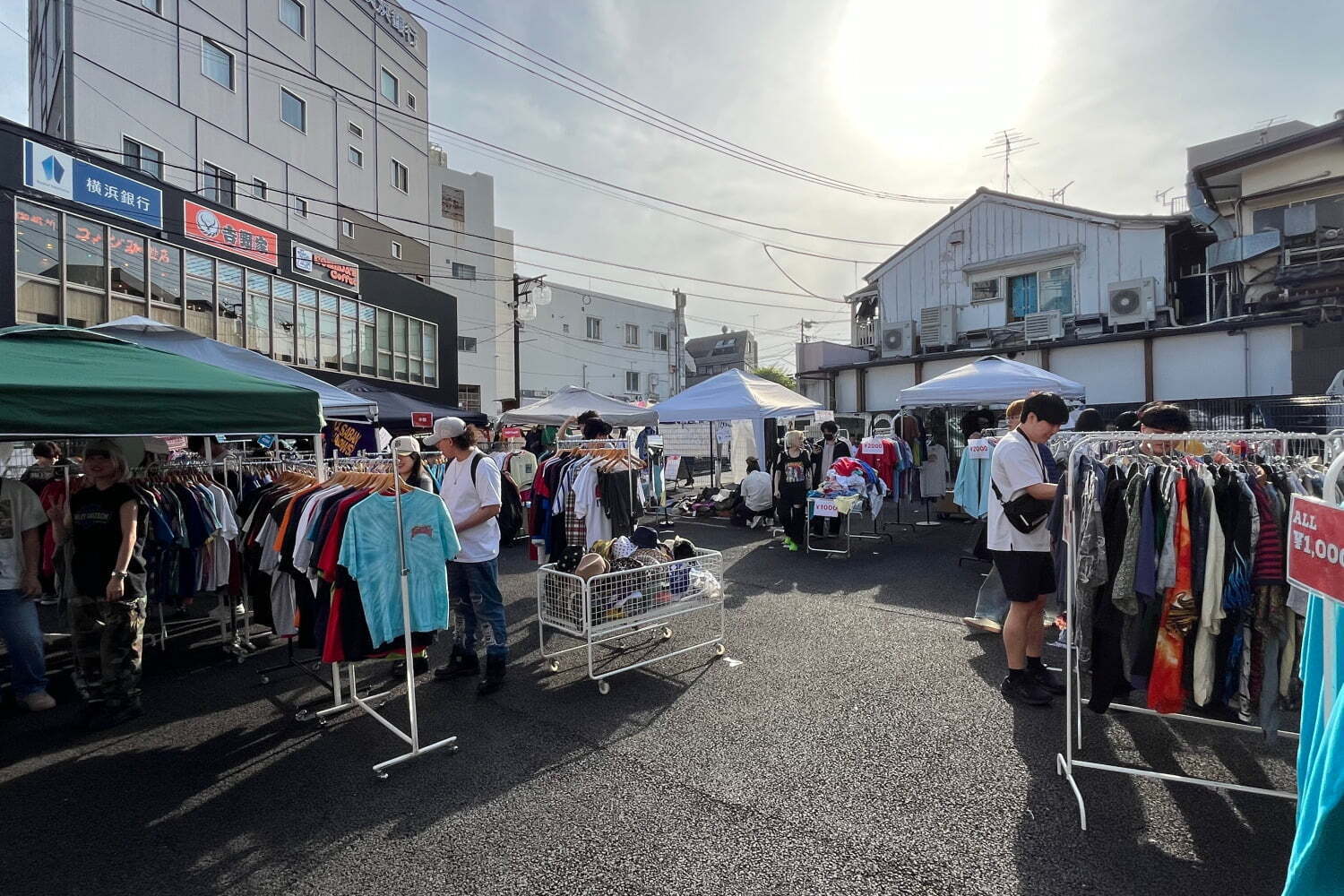 古着｜「下北沢古着マーケット+」24年7月は“夏のTシャツ祭り”、東口駅前広場に約30店舗が出店