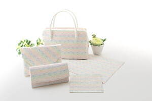 ミッフィー“まるorさんかく”の吉祥文様バッグ＆小物、京都「龍村美術織物」コラボ｜写真2