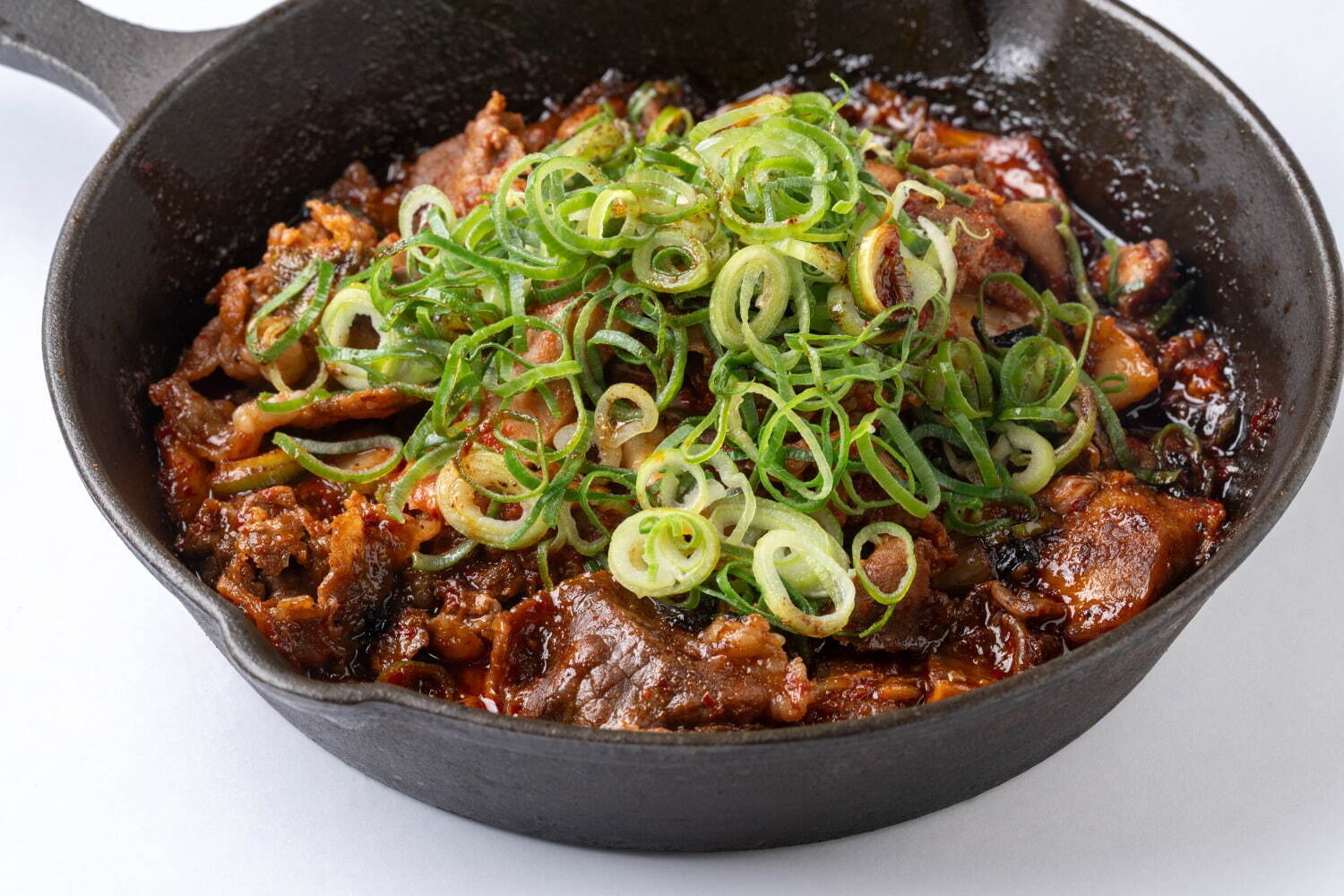 ＜戸田亘のお好み焼 さんて寛＞牛肉とホルモンのキムチ炒め 2,640円