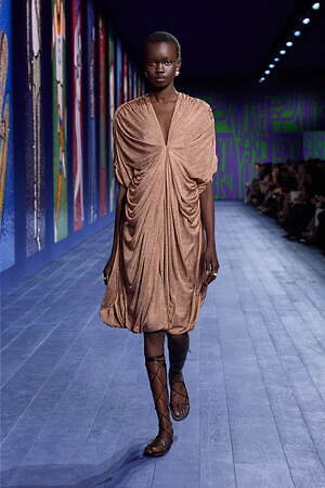 ディオール オートクチュール(DIOR  Haute Couture) 2024-25年秋冬ウィメンズコレクション  - 写真58