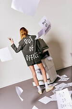 マックス アンド コー×ピエトロ・テルツィーニ24年秋冬ウィメンズ、"手書き風フレーズ"Tシャツなど｜写真1