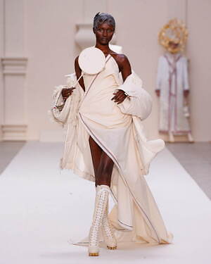 トム ブラウン オートクチュール(THOM BROWNE Haute Couture) 2024-25年秋冬ウィメンズ&メンズコレクション  - 写真29