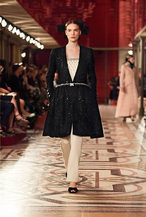 シャネル オートクチュール(CHANEL Haute Couture) 2024-25年秋冬ウィメンズコレクション  - 写真20