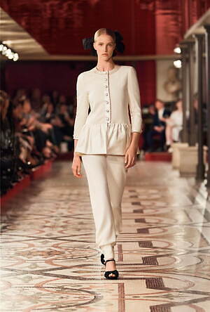シャネル オートクチュール(CHANEL Haute Couture) 2024-25年秋冬ウィメンズコレクション  - 写真30
