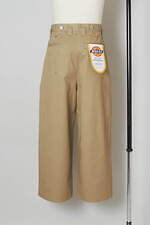 シンヤコヅカ×ディッキーズ“ジャンプスーツ風”に着れるセットアップ、大胆絵画プリント入り｜写真6