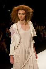 注目の若手デザイナーデュオ、ジェナ・テオ(Jena.Theo)　2011年春夏コレクション - ロンドン・ファッション・ウィーク｜写真3