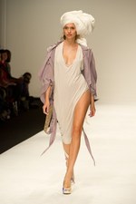 注目の若手デザイナーデュオ、ジェナ・テオ(Jena.Theo)　2011年春夏コレクション - ロンドン・ファッション・ウィーク｜写真4