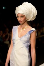 注目の若手デザイナーデュオ、ジェナ・テオ(Jena.Theo)　2011年春夏コレクション - ロンドン・ファッション・ウィーク｜写真12