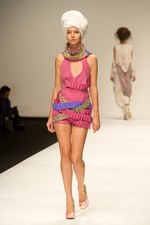 注目の若手デザイナーデュオ、ジェナ・テオ(Jena.Theo)　2011年春夏コレクション - ロンドン・ファッション・ウィーク｜写真25