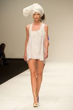 注目の若手デザイナーデュオ、ジェナ・テオ(Jena.Theo)　2011年春夏コレクション - ロンドン・ファッション・ウィーク｜写真28