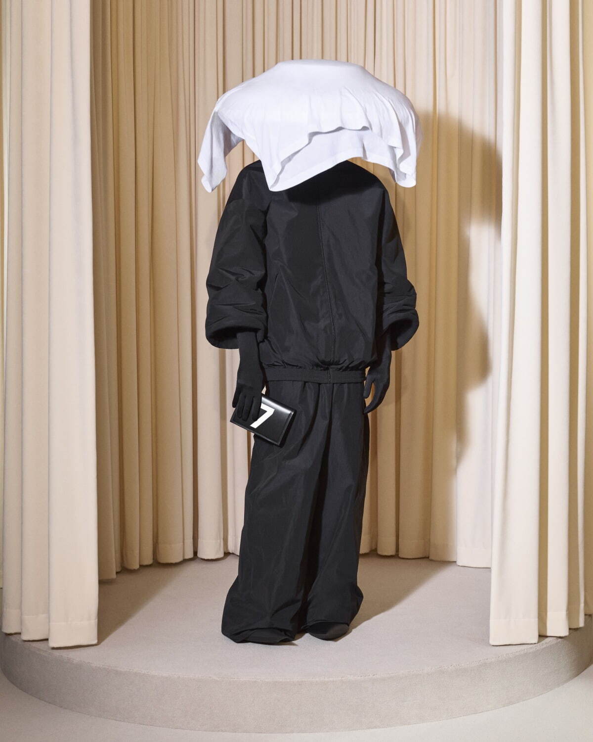 バレンシアガ クチュール 2024-25年秋冬<span>コレクション</span> - 写真7