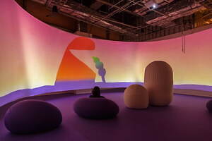 谷川俊太郎“絵本の世界”を体感する展覧会が高松市美術館で、『もこ もこもこ』映像作品など約20冊から｜写真7