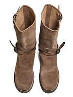 タカヒロミヤシタザソロイスト．×グイディのコラボシューズ、クラシックなエンジニアブーツを再解釈｜写真2