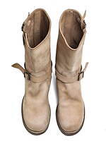 タカヒロミヤシタザソロイスト．×グイディのコラボシューズ、クラシックなエンジニアブーツを再解釈｜写真31