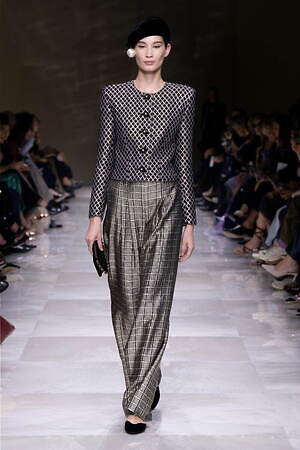 ジョルジオ アルマーニ プリヴェ(GIORGIO ARMANI PRIVÉ) 2024-25年秋冬ウィメンズコレクション  - 写真8