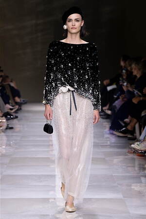 ジョルジオ アルマーニ プリヴェ(GIORGIO ARMANI PRIVÉ) 2024-25年秋冬ウィメンズコレクション  - 写真37