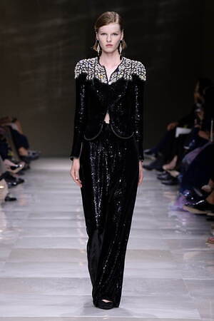 ジョルジオ アルマーニ プリヴェ(GIORGIO ARMANI PRIVÉ) 2024-25年秋冬ウィメンズコレクション  - 写真44