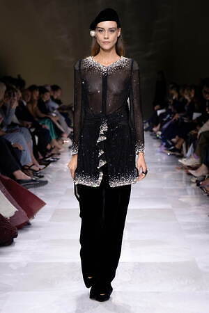 ジョルジオ アルマーニ プリヴェ(GIORGIO ARMANI PRIVÉ) 2024-25年秋冬ウィメンズコレクション  - 写真62