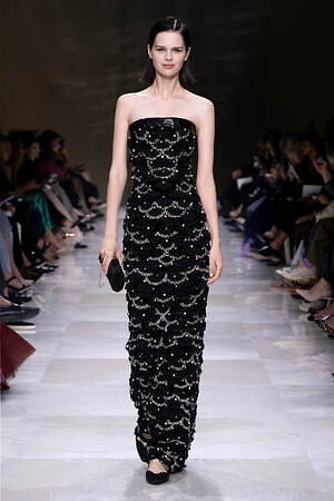 ジョルジオ アルマーニ プリヴェ(GIORGIO ARMANI PRIVÉ) 2024-25年秋冬ウィメンズコレクション  - 写真67