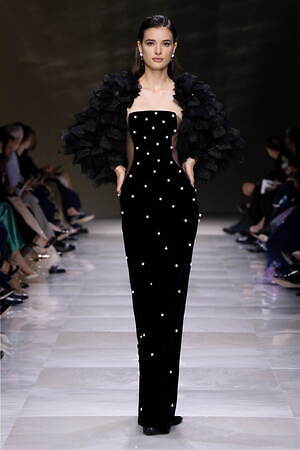 ジョルジオ アルマーニ プリヴェ(GIORGIO ARMANI PRIVÉ) 2024-25年秋冬ウィメンズコレクション  - 写真68