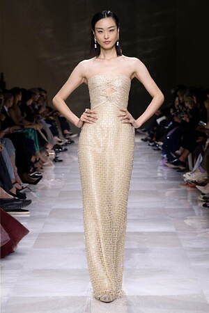 ジョルジオ アルマーニ プリヴェ(GIORGIO ARMANI PRIVÉ) 2024-25年秋冬ウィメンズコレクション  - 写真84