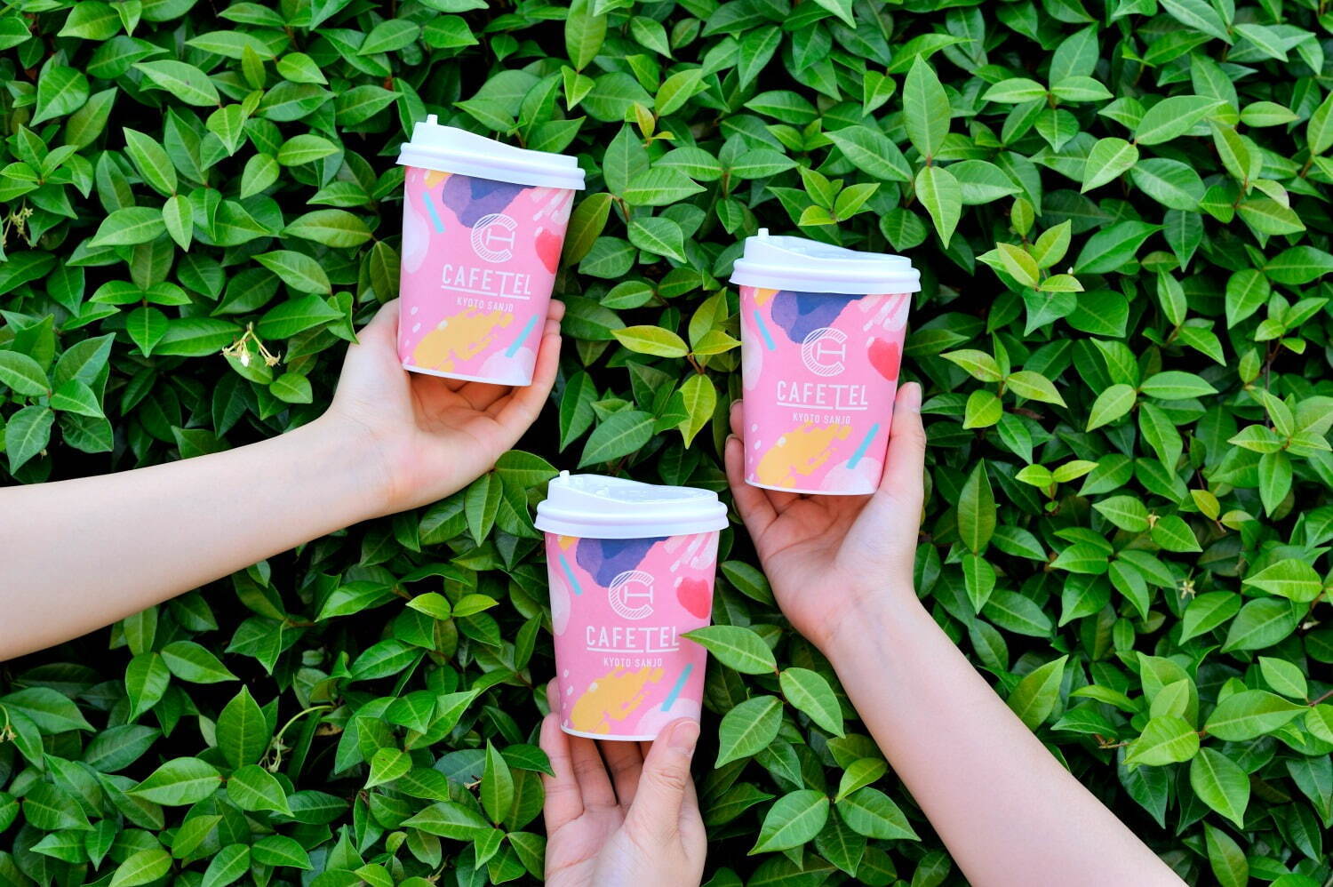 “恋バナを楽しむ”ハート尽くしの客室「恋ルーム」カフェテル 京都三条で、お揃いナイトウェアや恋愛本も｜写真6