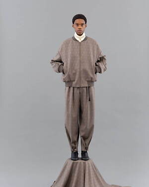 エトセンス(ETHOSENS) 2024-25年秋冬メンズコレクション  - 写真12