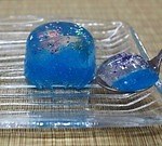 “夜空にカラフル花火が打ち上がる”上生菓子、冷やすともちシャリ食感 ‐ 老舗和菓子店・お亀堂から｜写真4