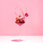 麻布台ヒルズに“夏のひんやりスイーツ”が集結、“甘く優雅なバラ”香るパフェやジェラート｜写真32