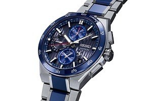 腕時計「セイコー アストロン」大谷翔平の限定モデル、チームカラーのブルーベゼル＆背番号「17」刻印