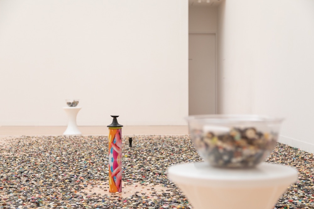 野村和弘 《笑う祭壇》 2014/2019年
photo: Haruyuki Shirai