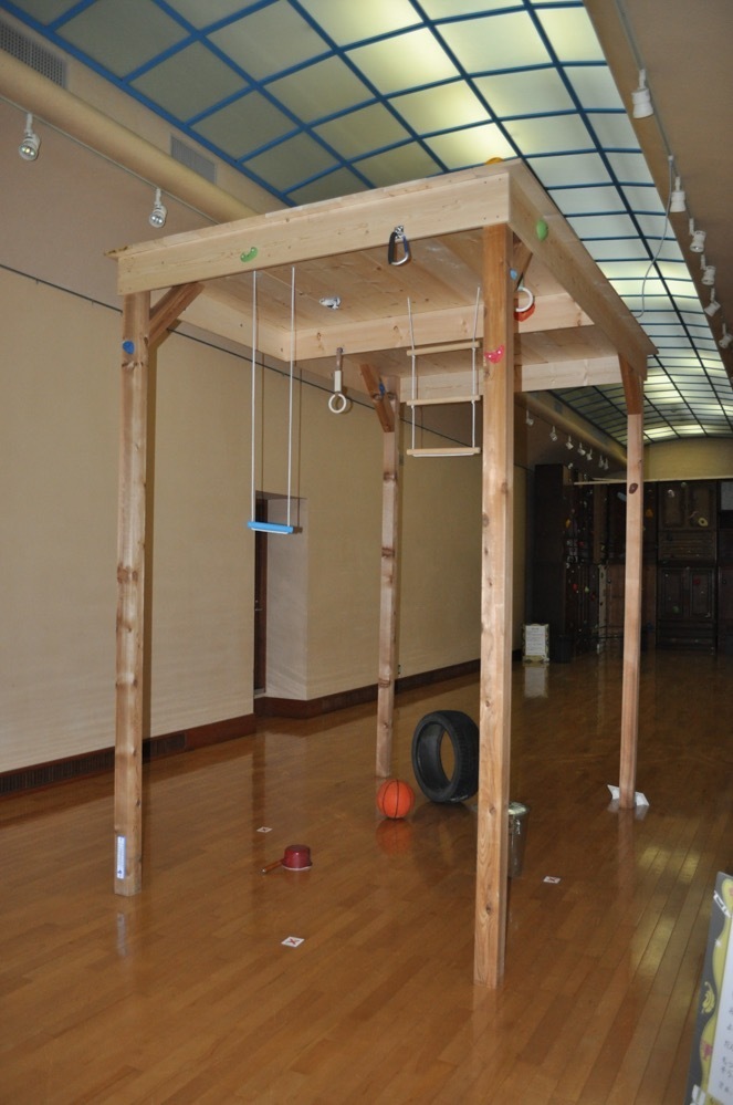 開発好明 《机の上》 2010年
© Yoshiaki Kaihatsu