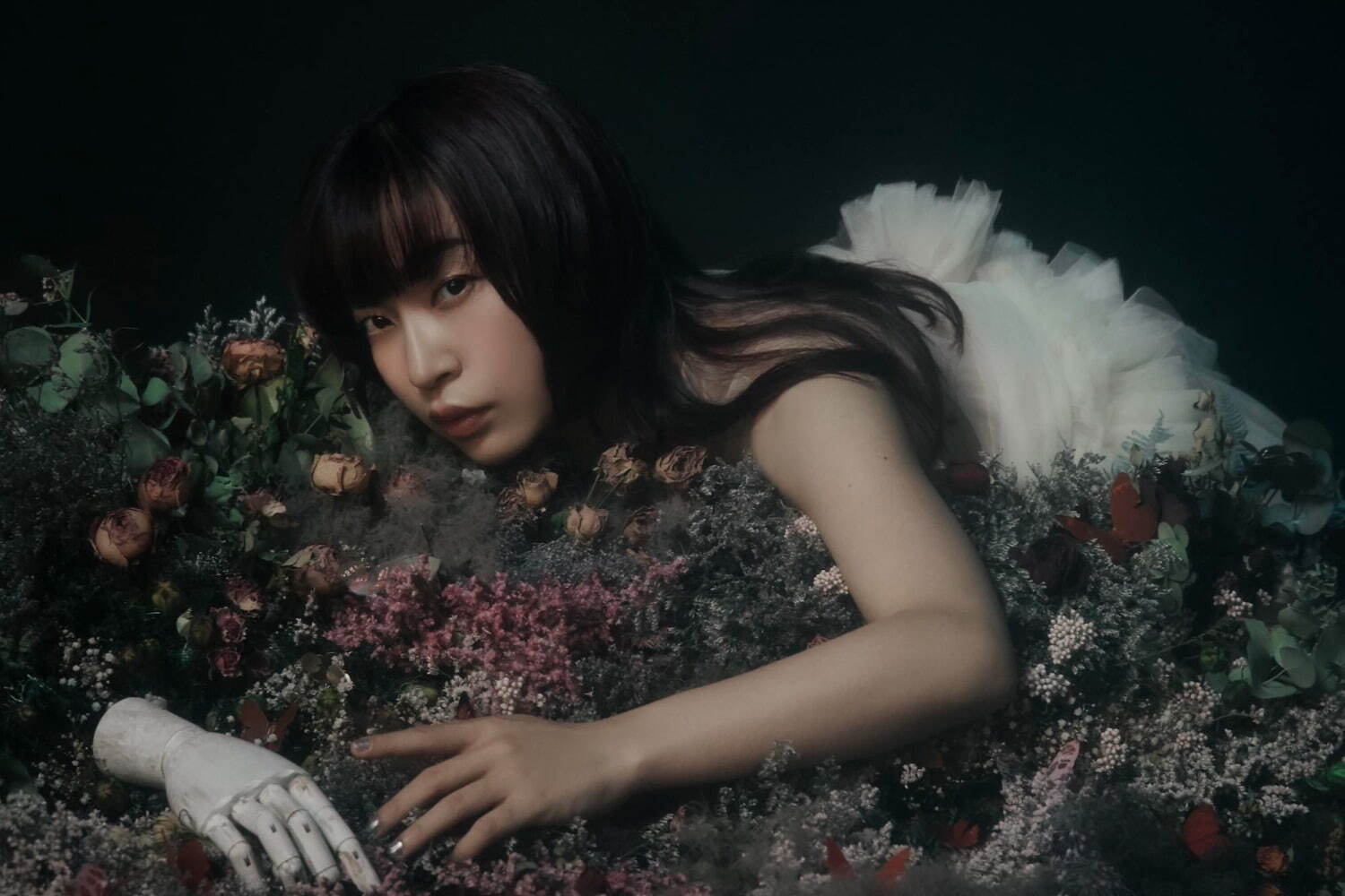 ヒグチアイの新曲「誰」清水崇の新作ホラー映画『あのコはだぁれ