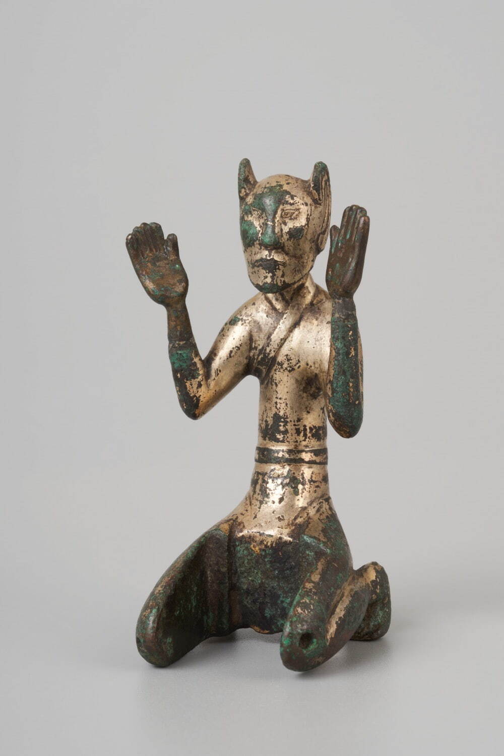 《青銅鍍金銀 羽人》 中国・後漢時代 1-2世紀 大阪市立美術館蔵(山口コレクション)